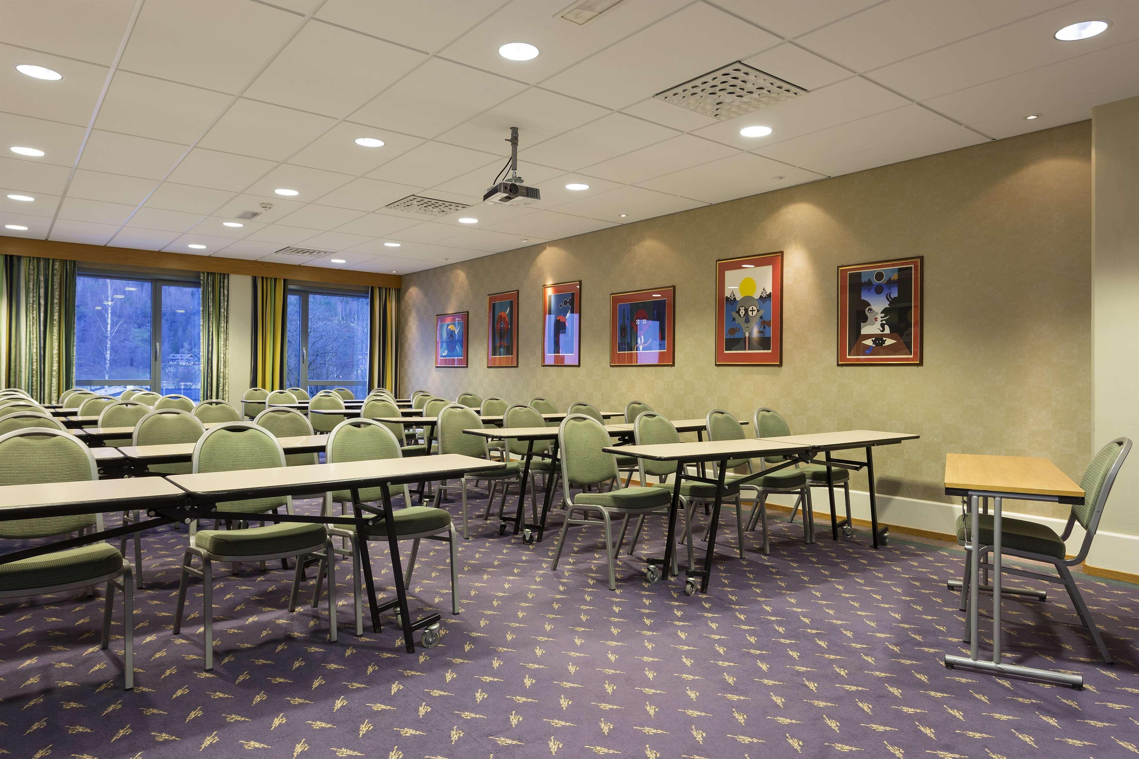 Scandic Sunnfjord Hotel & Spa Forde  Bagian luar foto