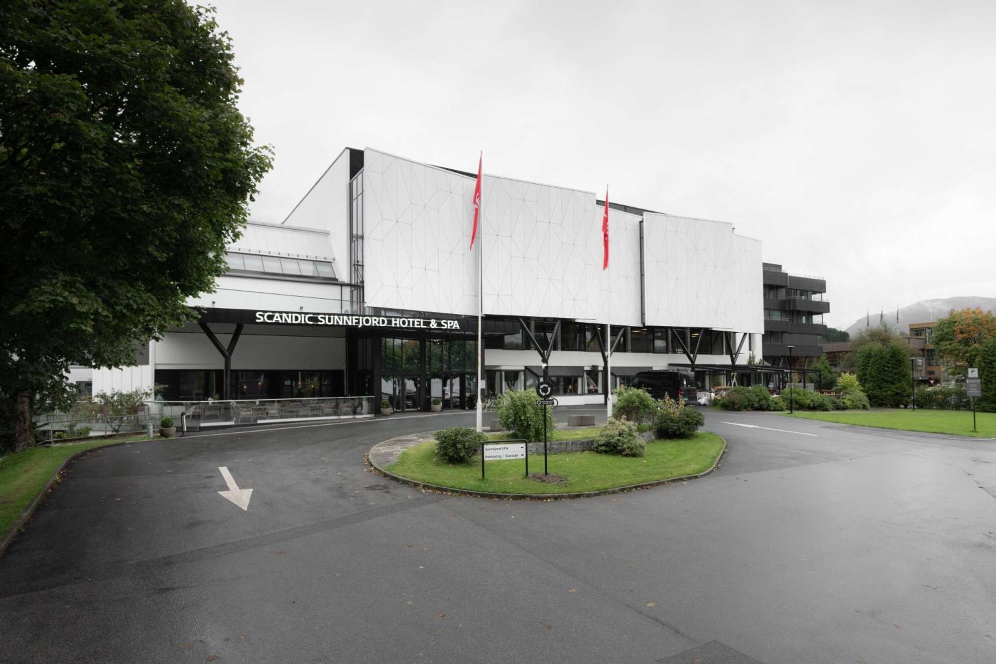 Scandic Sunnfjord Hotel & Spa Forde  Bagian luar foto