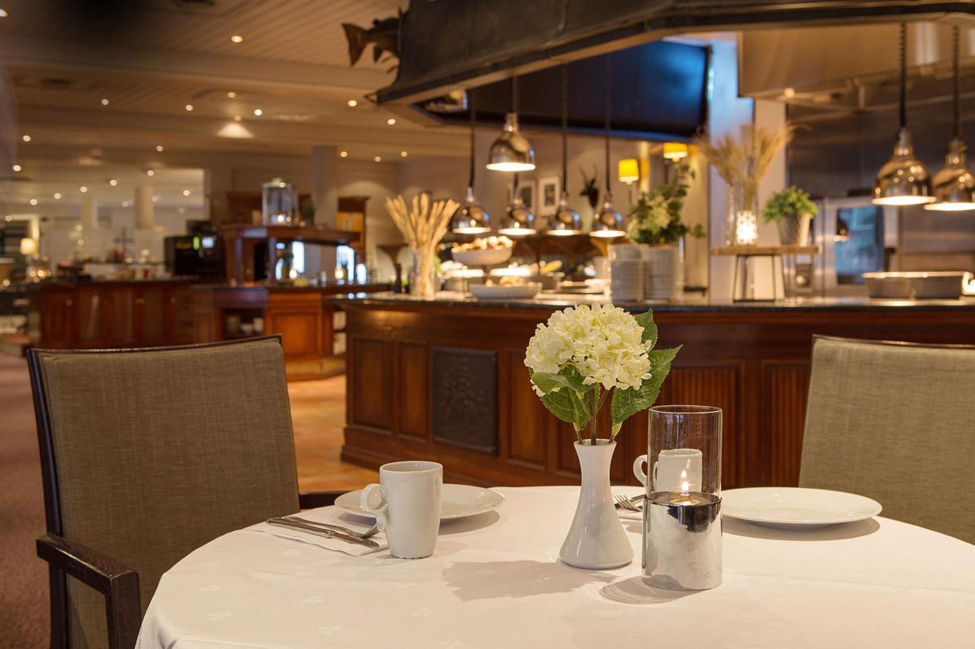 Scandic Sunnfjord Hotel & Spa Forde  Bagian luar foto
