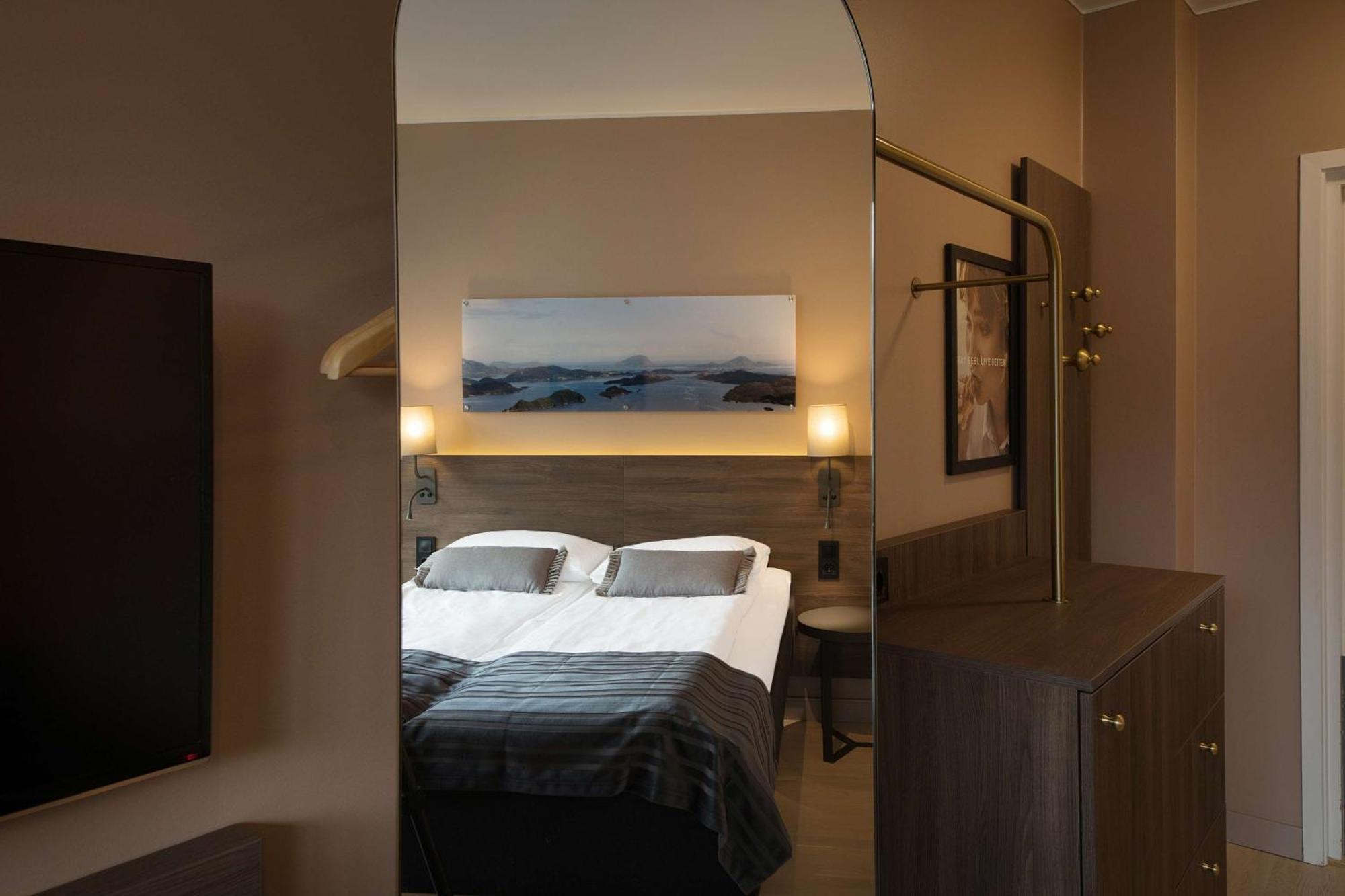 Scandic Sunnfjord Hotel & Spa Forde  Bagian luar foto