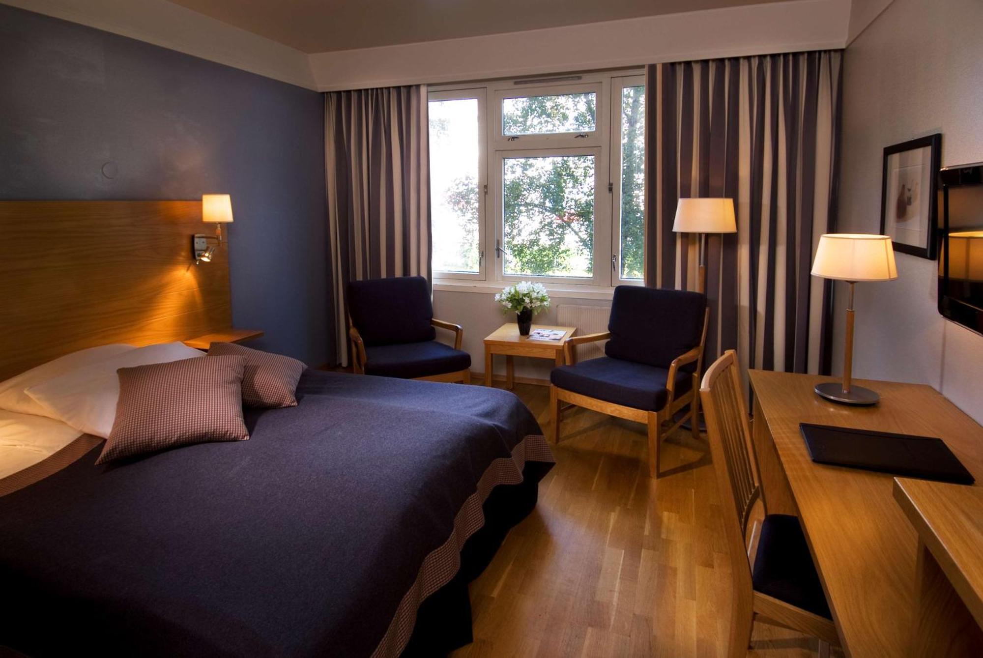 Scandic Sunnfjord Hotel & Spa Forde  Bagian luar foto